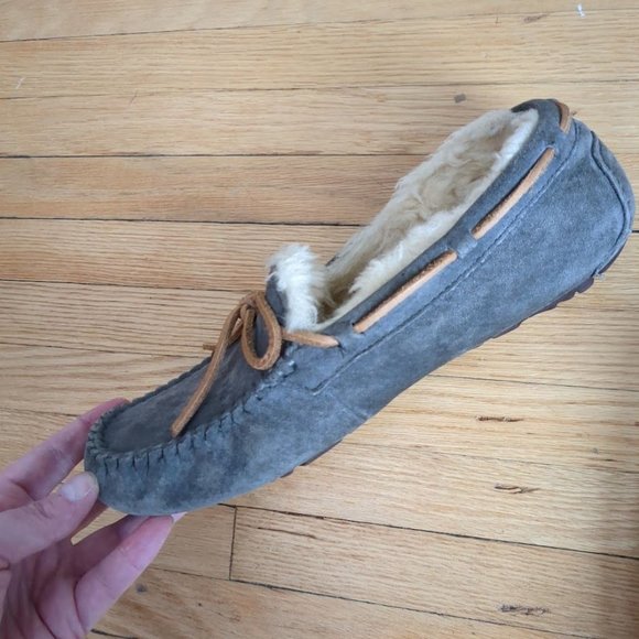 Ugg Moccasin Slip On Leather Sheepskin Blue Gray Size 8 - Picture 3 of 8